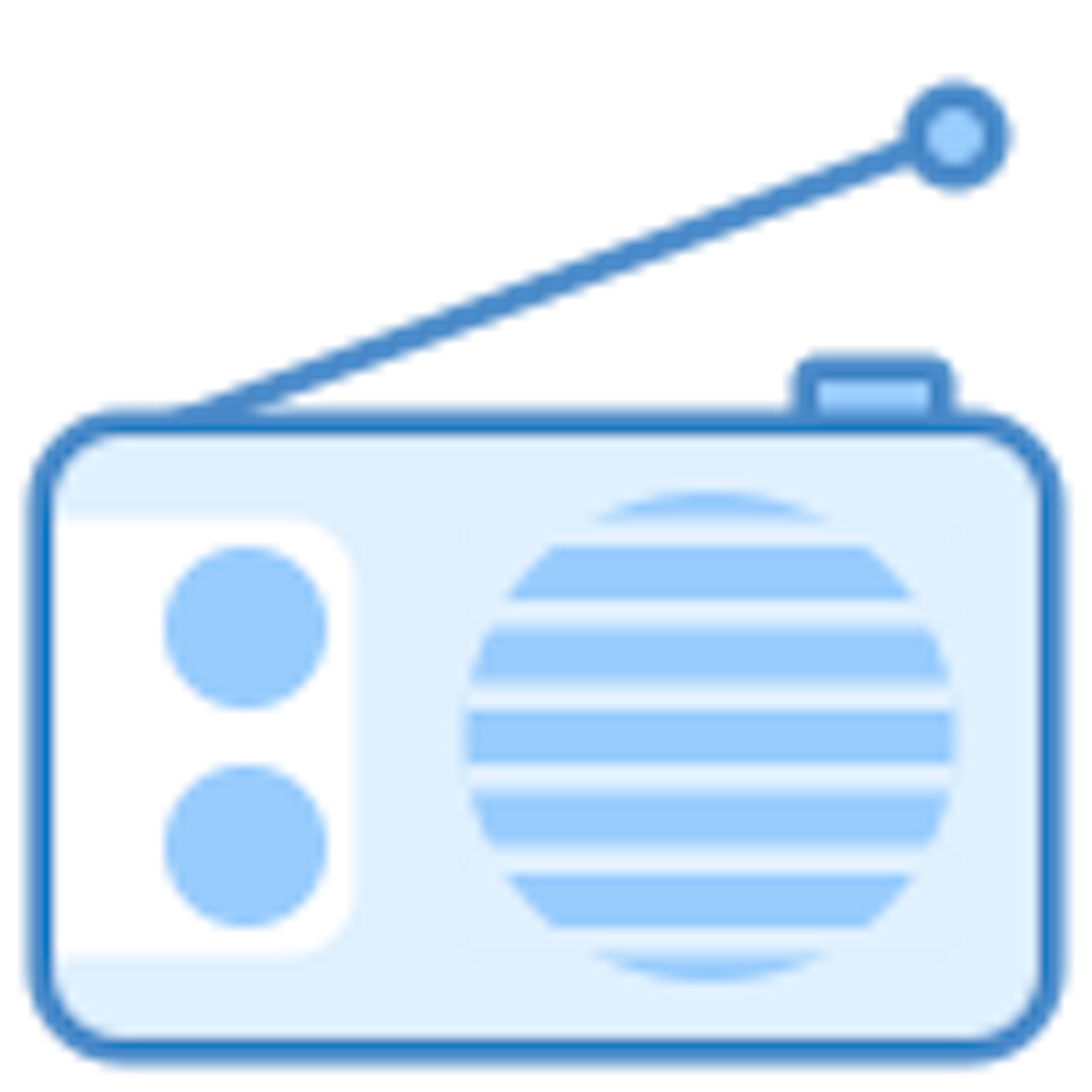 RADIO: ESPACIO DE RESILIENCIA