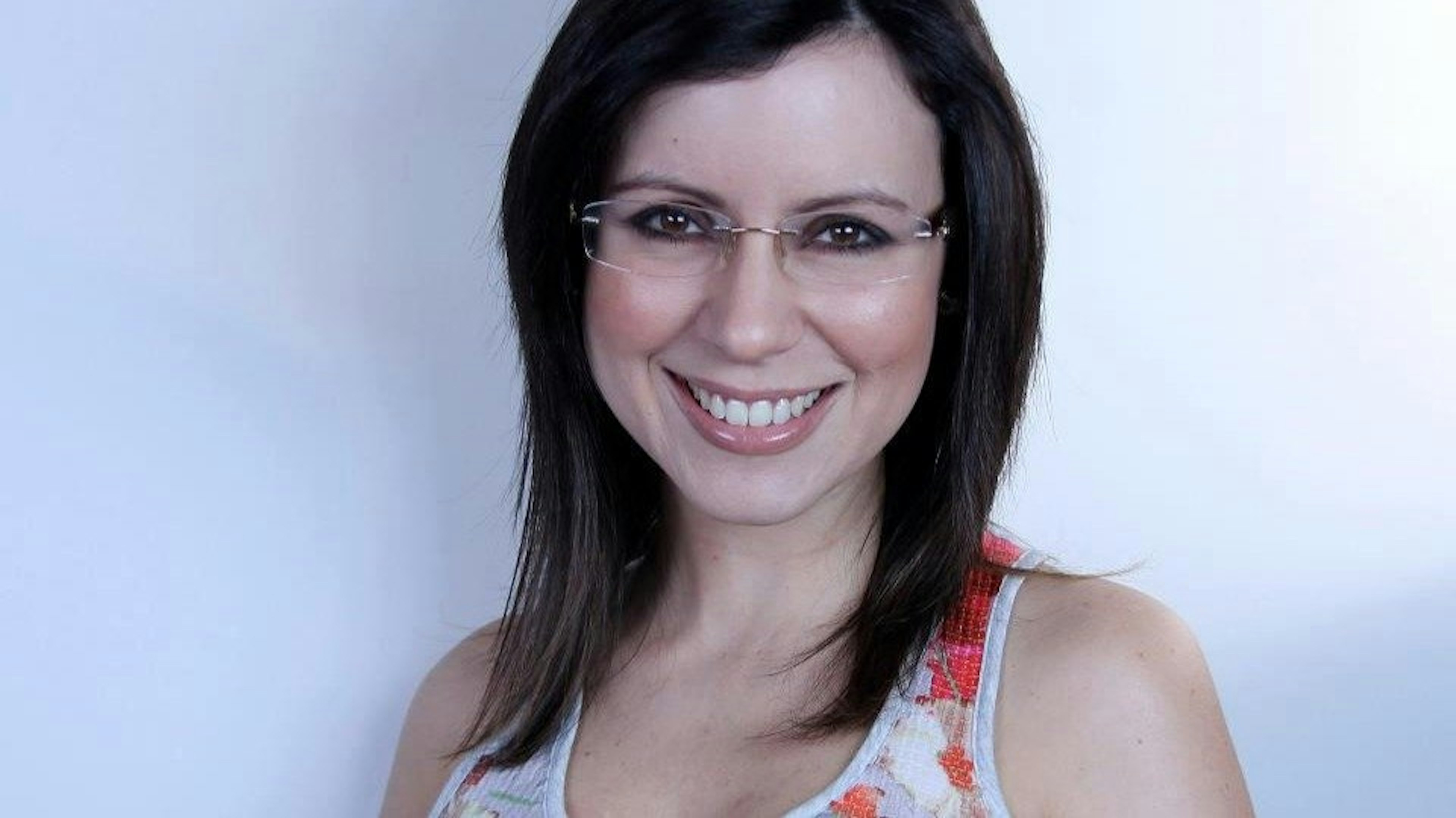 Carla Angola